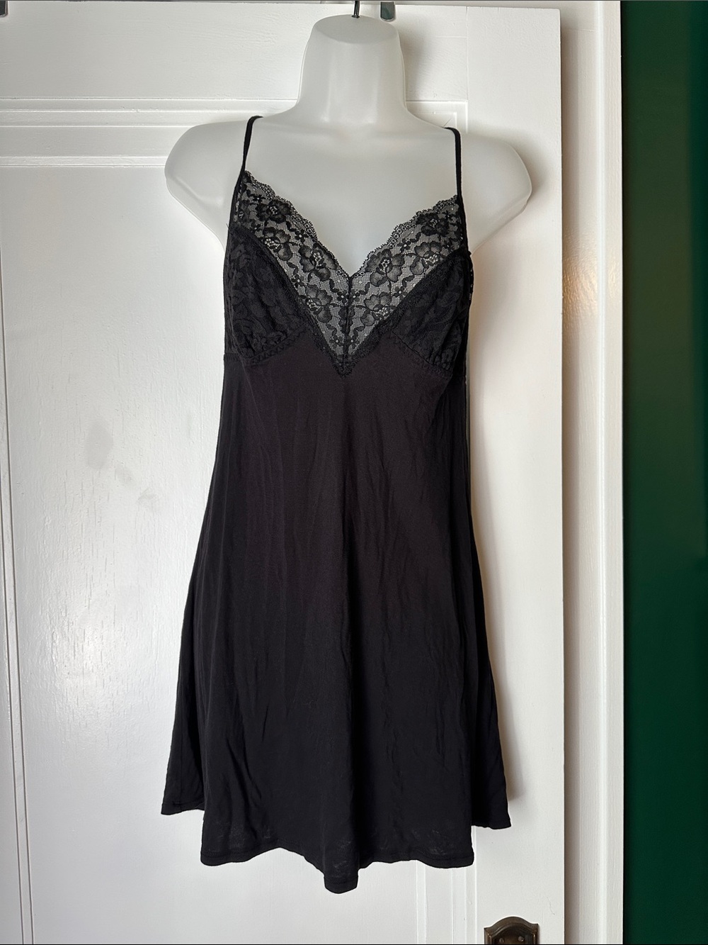 Apt. 9 Black Lace V-Neck Satin Chemise